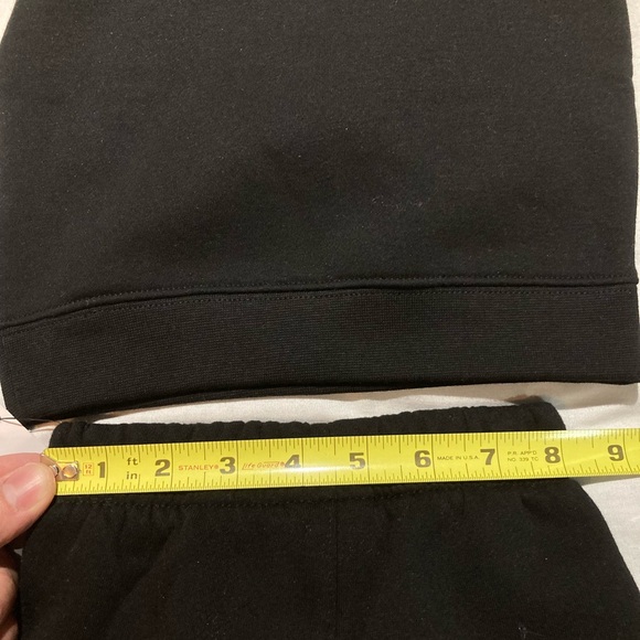 This is a Fantastic Boys 12M Nike Just Do It Sweat Suit. NWT! - Picture 7 of 8